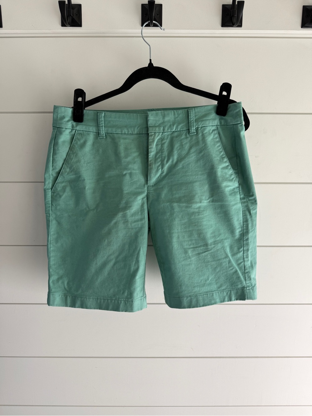 J. Crew Mint Green Tailored Cotton Bermuda Shorts, Size 6